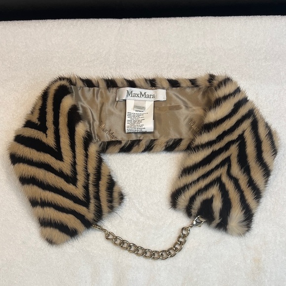 MaxMara Accessories - MaxMara Zebra Pattern Mink Collar